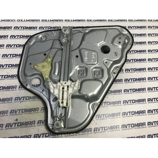 Стеклоподъемник заднии левый электрический Hyundai i30 HB 2007-2012 834702R060 